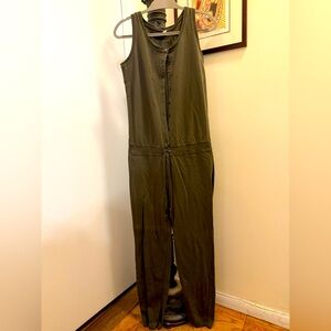 Uniqlo- Khaki sleeveless jumpsuit Size M